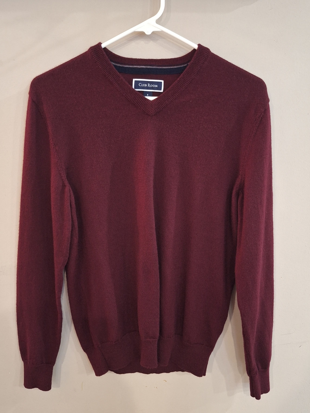Club Room Men's Burgundy V-Neck Sweater